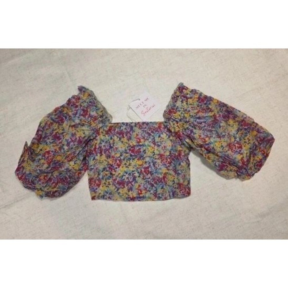 Meet Me In Santorini Abstract Floral Crop Top With Puff Sleeves